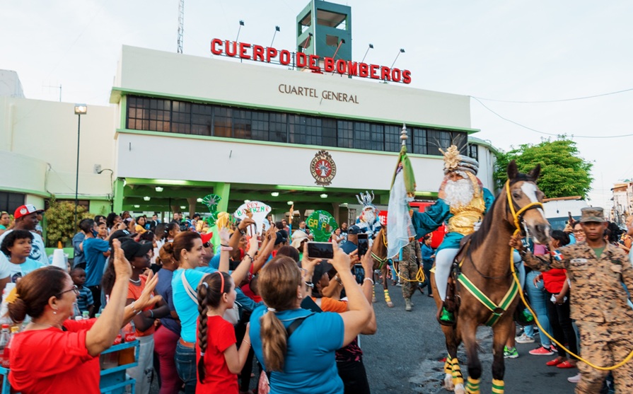 Bomberos DN realizarán tradicional desfile del Día de Reyes este domingo
