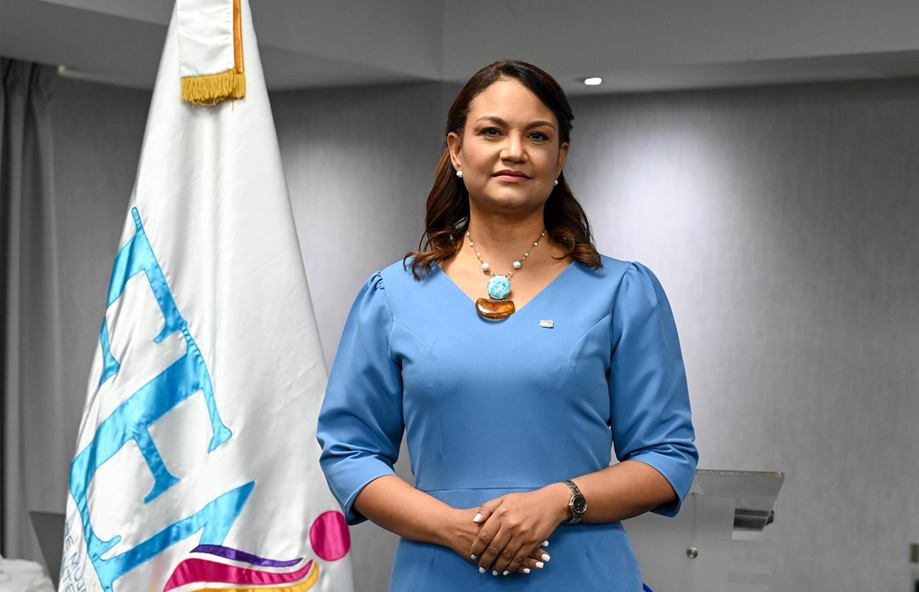 Mujeres empresarias a Ezequiel Molina: sus declaraciones “no reflejan las realidades complejas y multifacéticas de los hogares dominicanos”